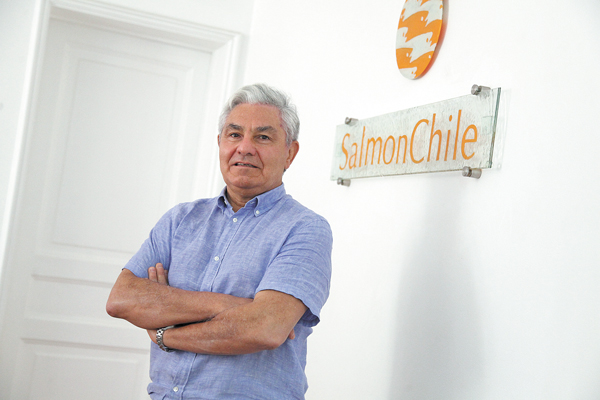 Presidente de SalmonChile: «La salmonicultura es compatible con la protección del ecosistema»