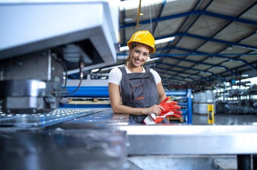Impulsan mayor equidad de género en la industria salmonicultora