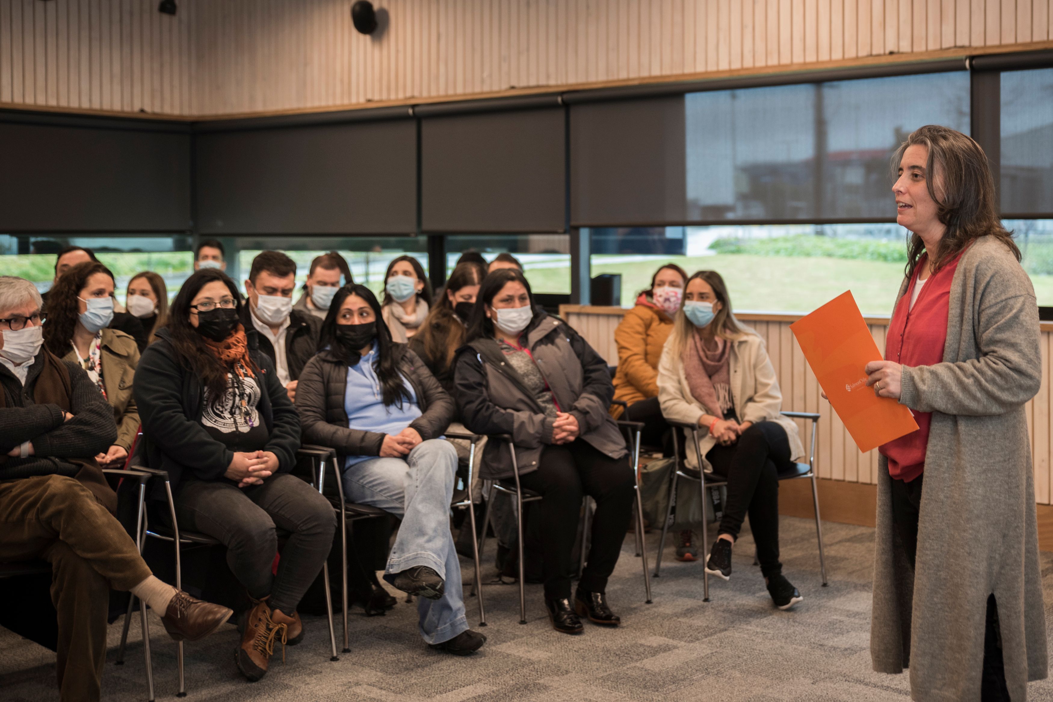 Comenzó programa que potencia el empoderamiento femenino en la salmonicultura