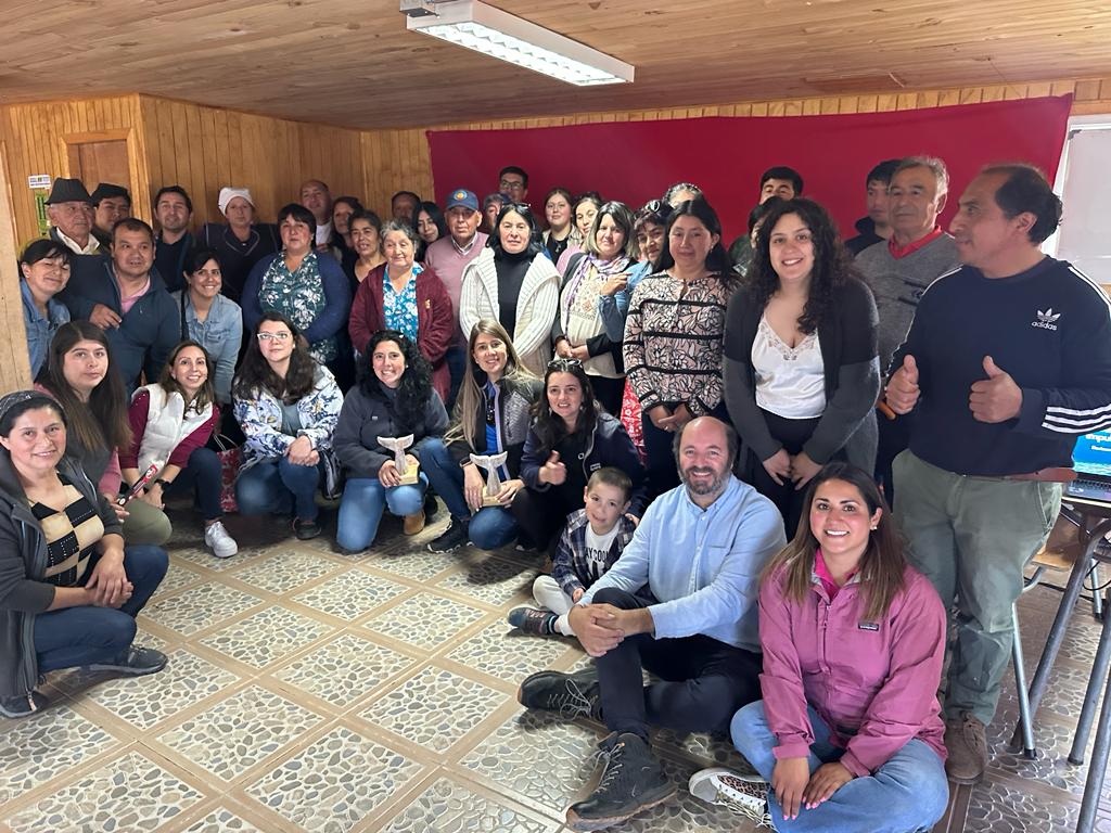 Concluye exitosa campaña de limpieza de playas en Hualaihué costa