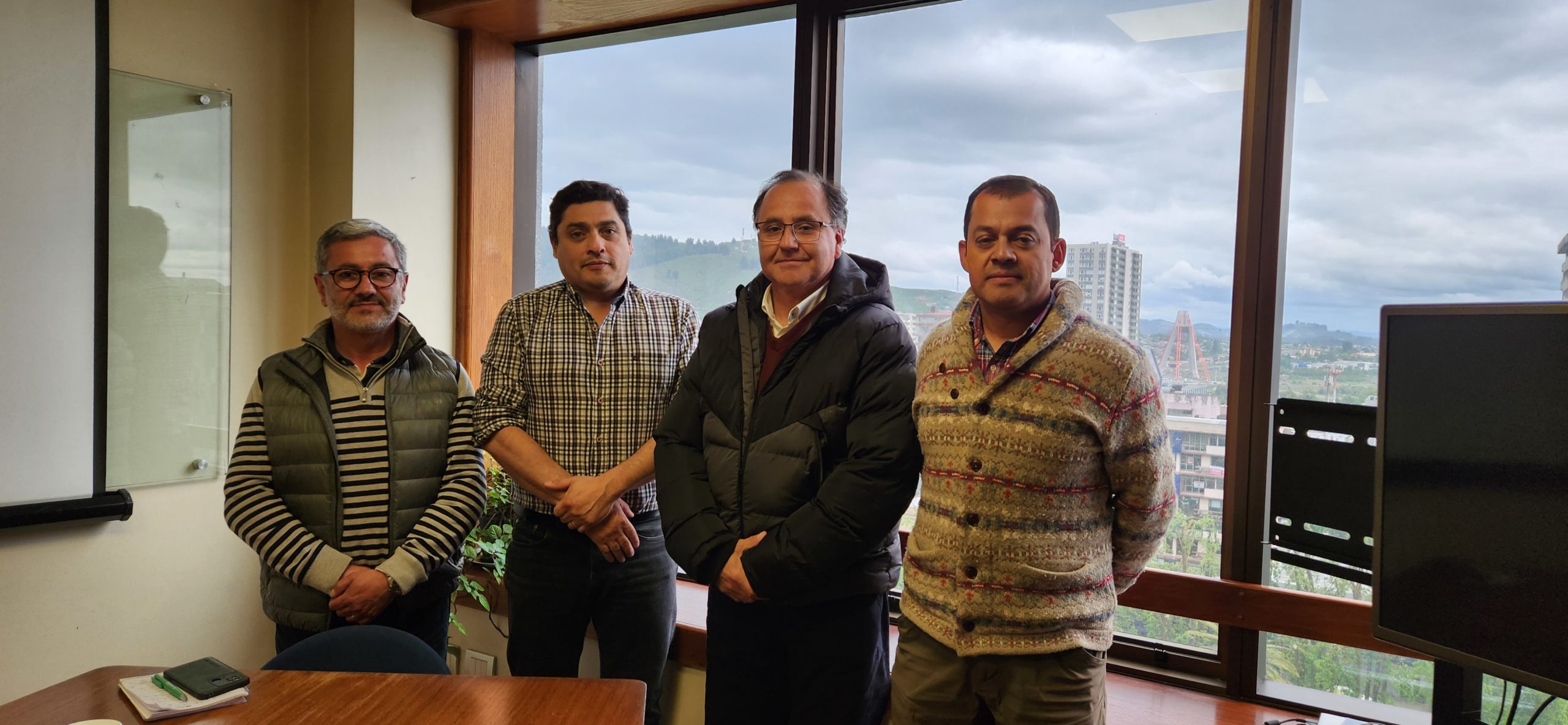 SalmonChile se reúne con seremi de Economía de  La Araucanía para presentar el sector productivo