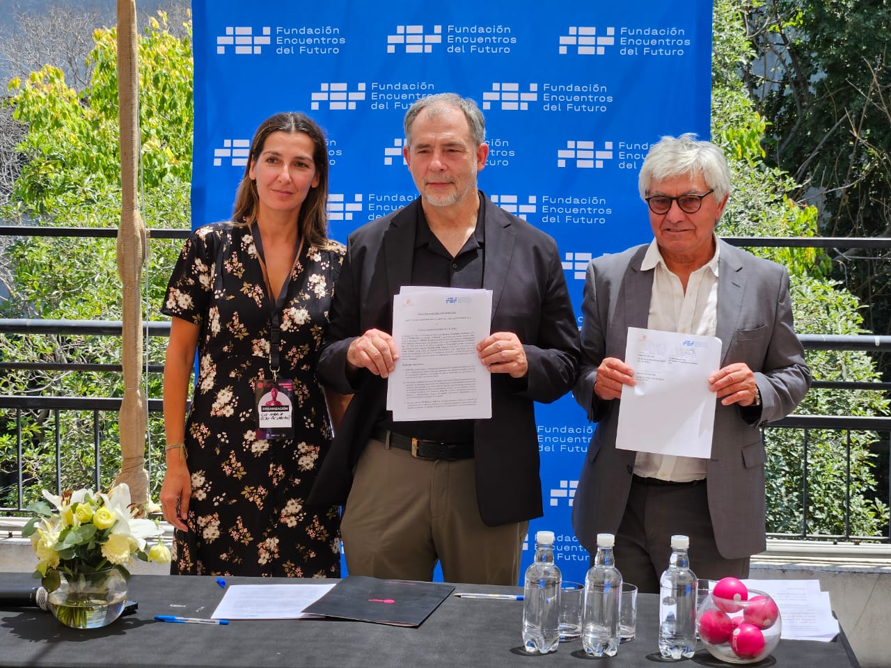 SalmonChile junto a Encuentros del Futuro firman acuerdo para potenciar la ciencia relacionada a la salmonicultura y los océanos