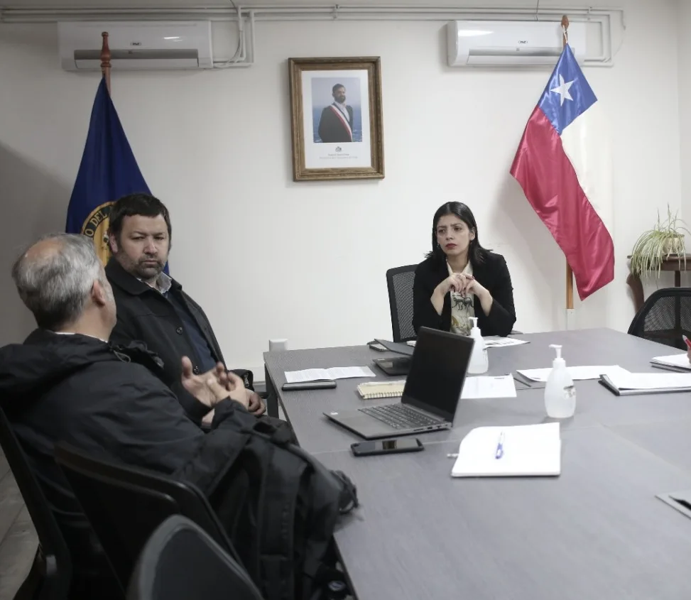 SalmonChile se reúne con Delegada Presidencial de Los Lagos para reactivar plan de trabajo en seguridad