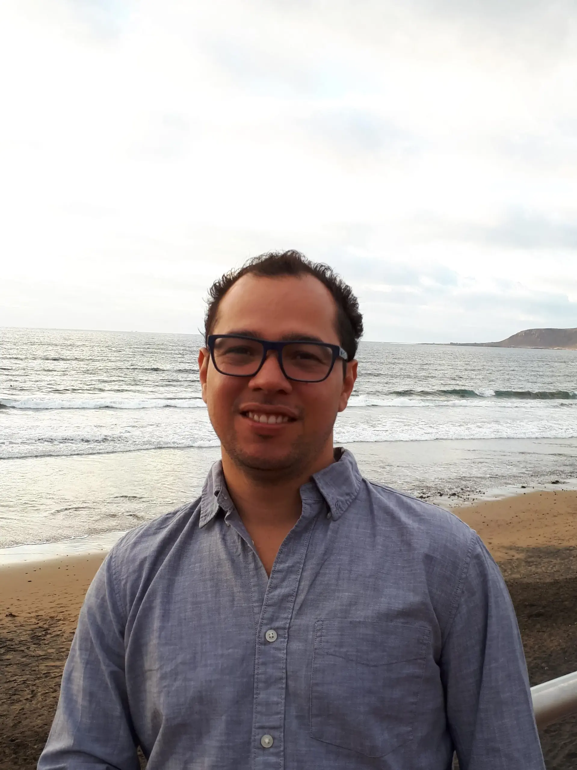Doctor en Acuicultura se incorpora a Intesal de SalmonChile como coordinador de salud e inocuidad