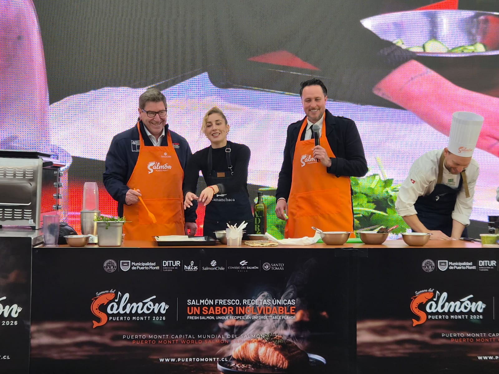 Empresas socias de SalmonChile protagonizan masiva jornada ciudadana con la participación del biministro de Economía en Semana del Salmón