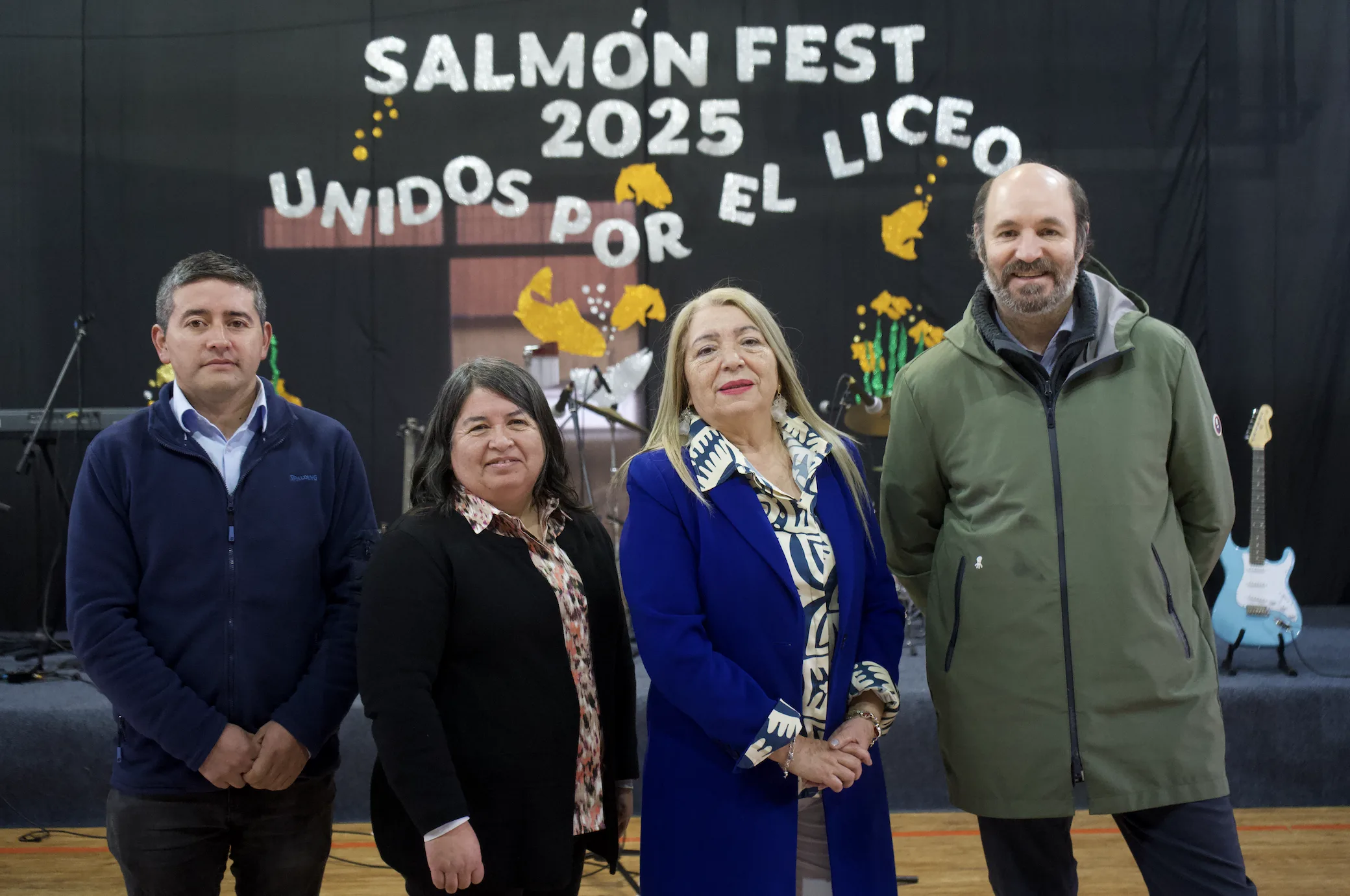 Salmon fest: comunidad, municipio y empresas salmoneras se unen para apoyar la reconstrucción del Liceo de Hornopirén