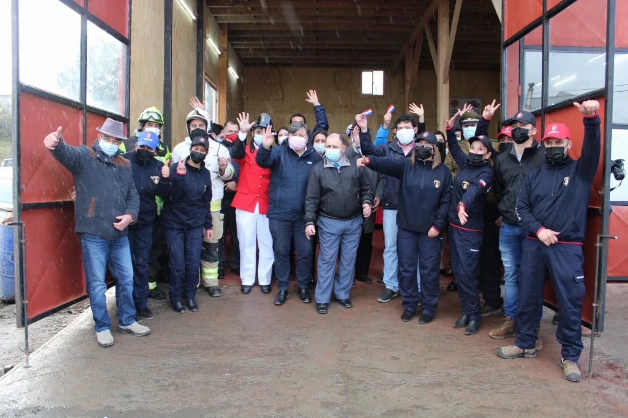 Quellón: construyen cuartel de bomberos en el sector de Cheted con aporte de la industria salmonera