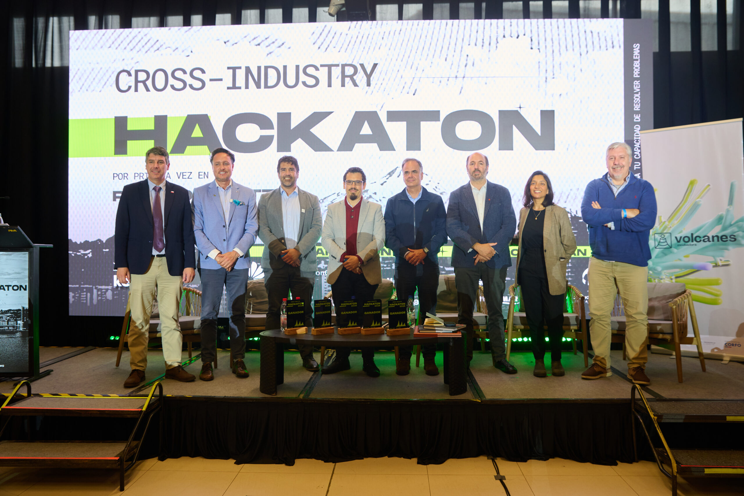 SalmonChile y sus empresas socias impulsan la innovación y el talento regional en inédita Hackatón de Puerto Montt